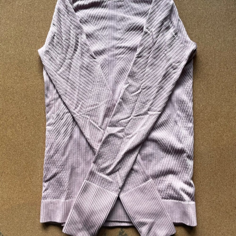 Rest Less Pullover - Picture 2 of 3